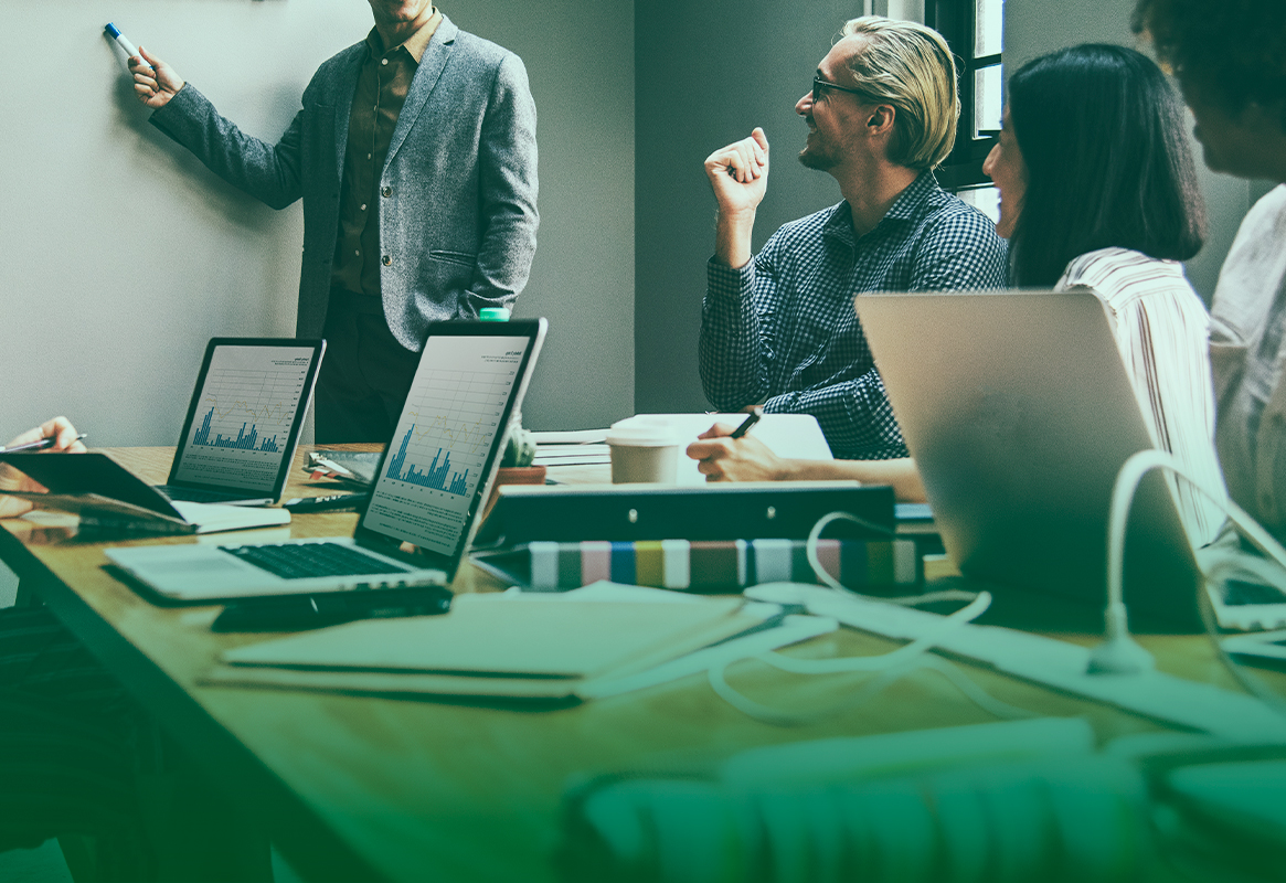 İş Planı Takibi Neden Haftalık Raporlamadan Fazlasıdır